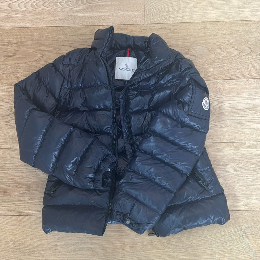 Moncler girls size 10 down navy puffer jacket